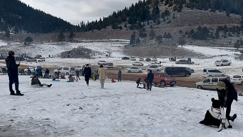 Konya yolunda kış keyfi: 'Burası bizim Uludağ'ımız!'