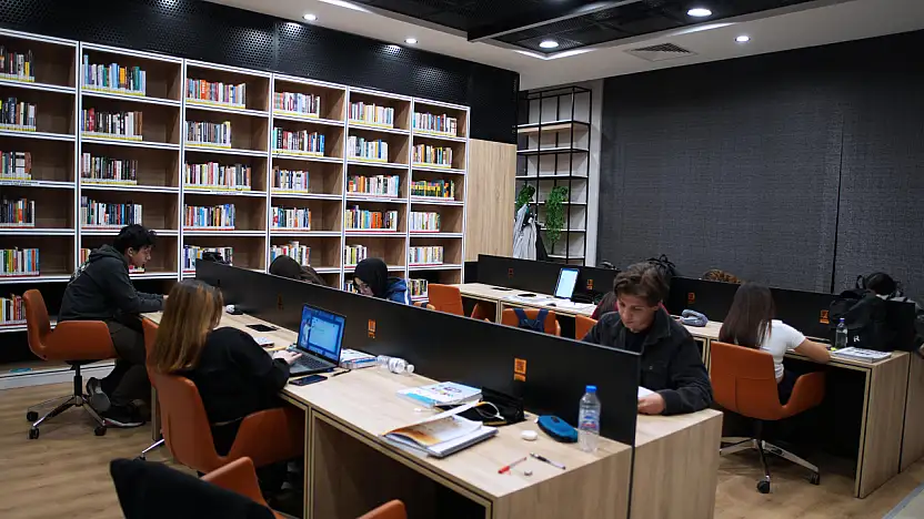 Konyalı gençler bu merkezi çok sevdi! Her şey tek çatı altında