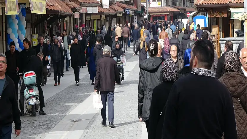 Konyalılar, göreve yeni gelen Bakan Çiftçi'yi sevinçle karşıladı