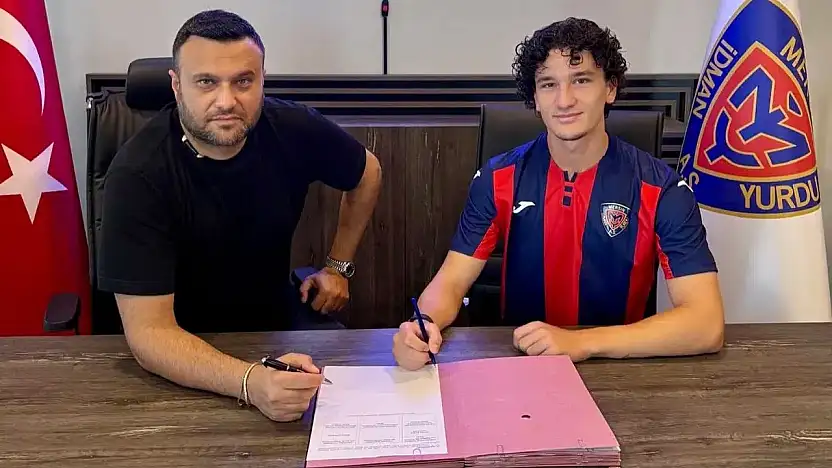 Konyaspor'da ayrılık! 3.Lig ekibine kiralandı
