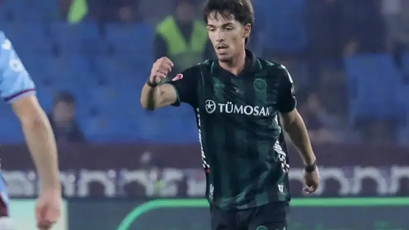 Konyaspor'da stoper ayrılığı! 2.Lig'e kiralandı