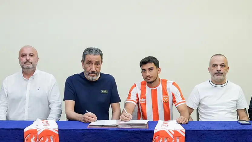 Konyaspor'dan ayrılan genç kanat oyuncusu 2.Lig ekibine imza attı