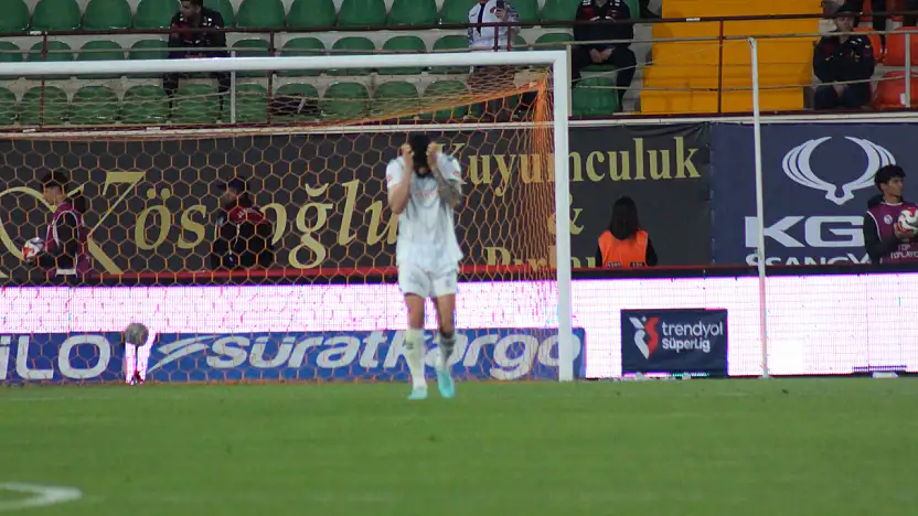 Konyaspor, deplasmanda Alanyaspor'a mağlup! Ruhsuzlar! 2-1