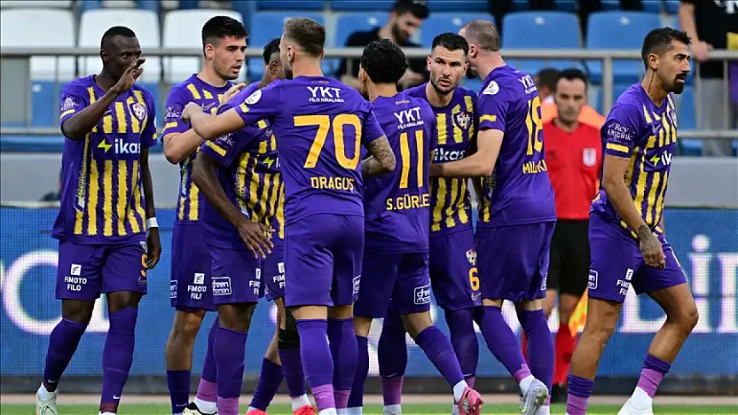 Konyaspor'un rakibinde işler karışık! Başkan tutuklu, hoca kovuldu, futbolcular kadro dışı