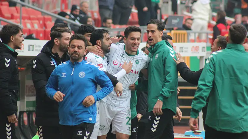 Konyasporlu orta sahadan çarpıcı açıklama! 'Aynaya bakmalıyız'