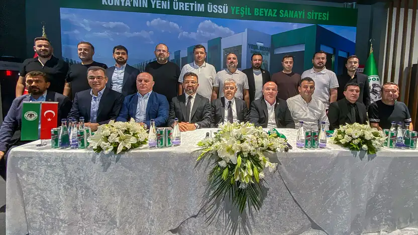Konyasporlu yöneticilerden fedakarlık! Alacaklarını kulübü hibe ettiler! İşte o tutar