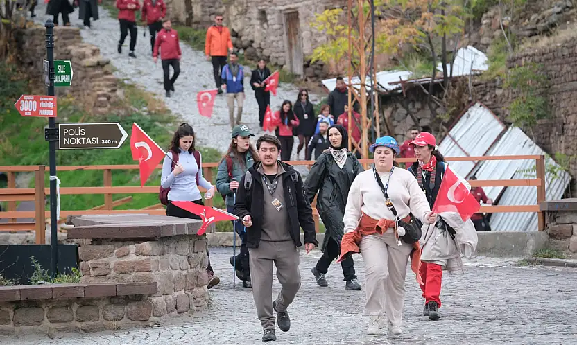 190 doğasever Cumhuriyet coşkusunu Sille'de yaşadı!