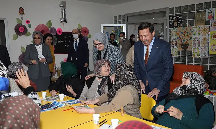 AK Partili üst düzey isimden Karatay'daki bu merkeze tam not!