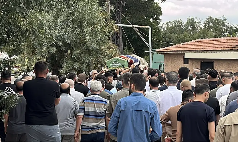 Akyokuş'ta feci son! Otomobille çarpışan 19 yaşındaki çocuk hayatını kaybetti