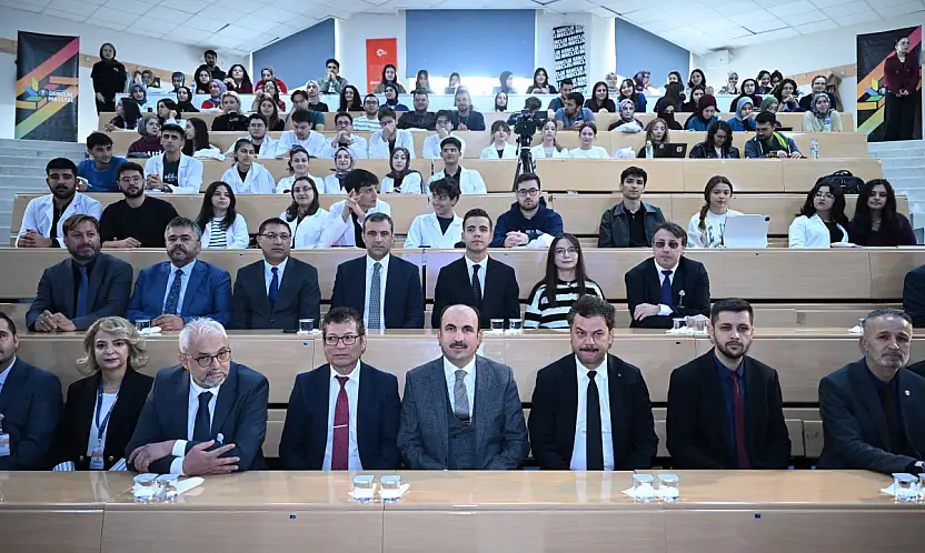 Altay, doktor adaylarına vicdanı hatırlattı! 'Merhametinizle dünyayı değiştirebilirsiniz'