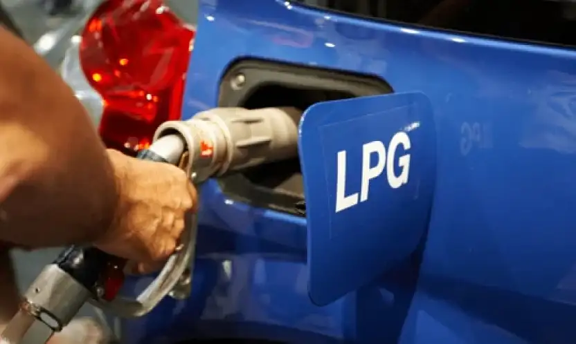 Araç sahiplerine müjde! Bu gece LPG'ye büyük indirim geliyor