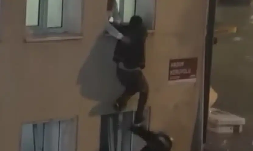 Bakan Çiftçi'den yağış açıklaması: 10 bini aşkın personel sahada yarına dikkat!