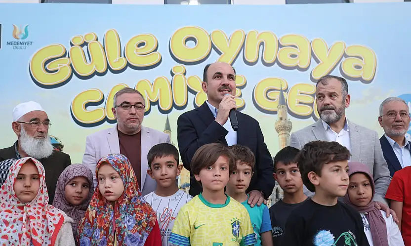 Başkan Altay çocuklarla sabah namazında buluştu! Bisiklet heyecanı başladı
