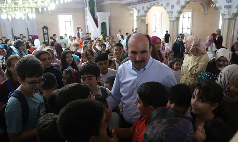 Başkan Altay, Konya'da Kur'an Kursu öğrencileriyle buluştu