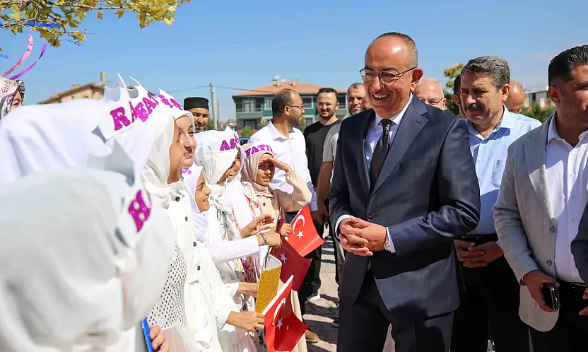Başkan Kavuş, çiçeği burnunda hafızların sevincine ortak oldu