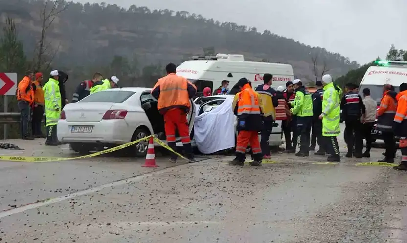 Burdur'daki kazada hayatını kaybeden genç Konya'da defnedildi!