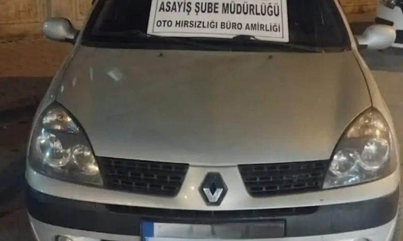 Cezaevinden çıktı memleketine gitmek için Konya'dan otomobil çaldı!