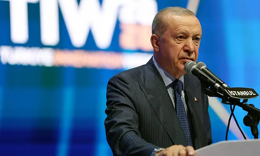 Cumhurbaşkanı Erdoğan'dan çarpıcı açıklama: 'Türkiye için ileri teknolojiye yatırım mecburiyet'