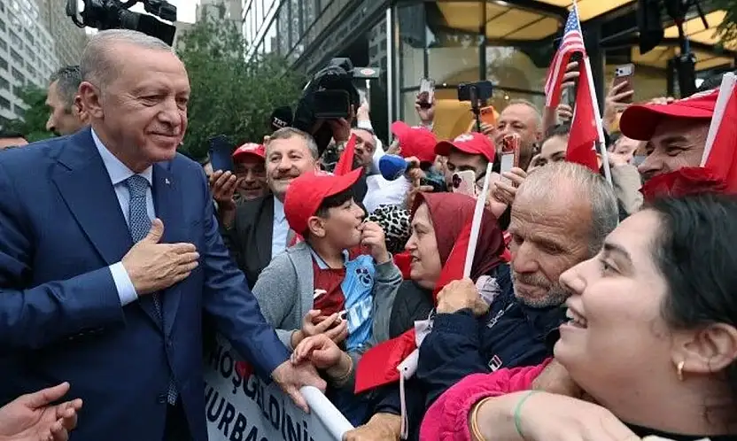 Cumhurbaşkanı Erdoğan New York'ta! Türkevi önünde coşkulu karşılama