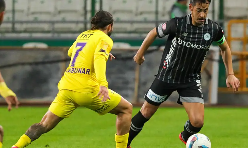 Deneyimli sol bek Konyaspor'a veda etti! İşte açıklamaları