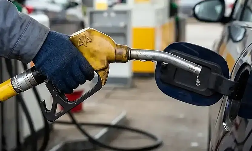 Dün indirim, bugün zam! Akaryakıtta tabelalar yeniden değişecek