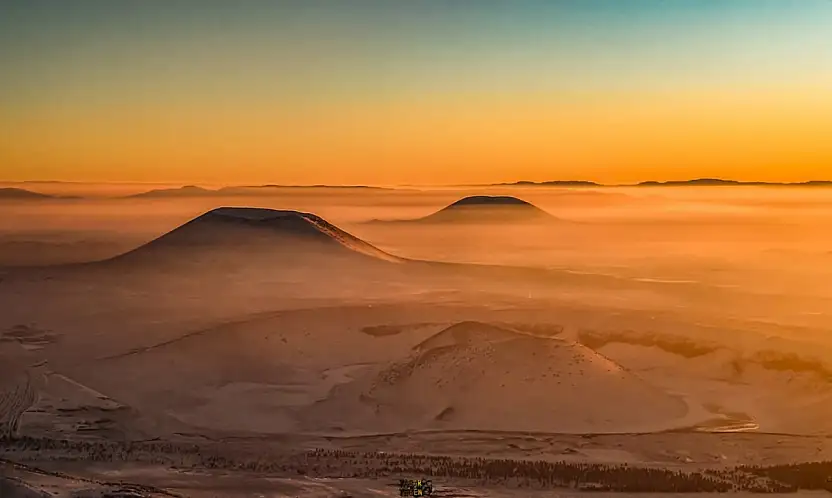 Dünyanın nazar boncuğu beyaz gelinliğini giydi: Eşsiz manzara dron ile görüntülendi!