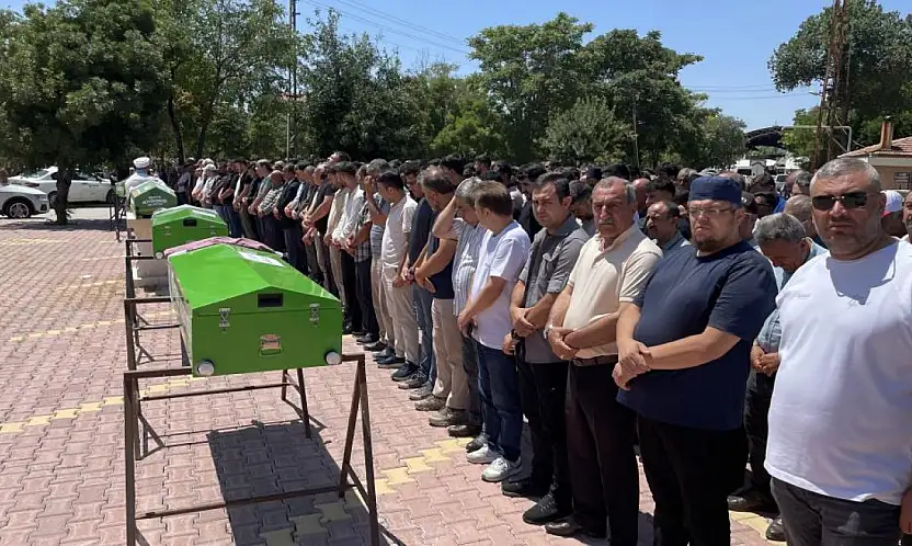 Feci kazada ölen 5 kişiye Konya'da acı veda!