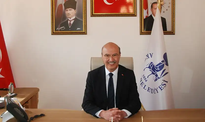'Her sakallıyı dedeniz mi sanıyorsunuz?' demişti! Nuri Köksal CHP'den istifa etti