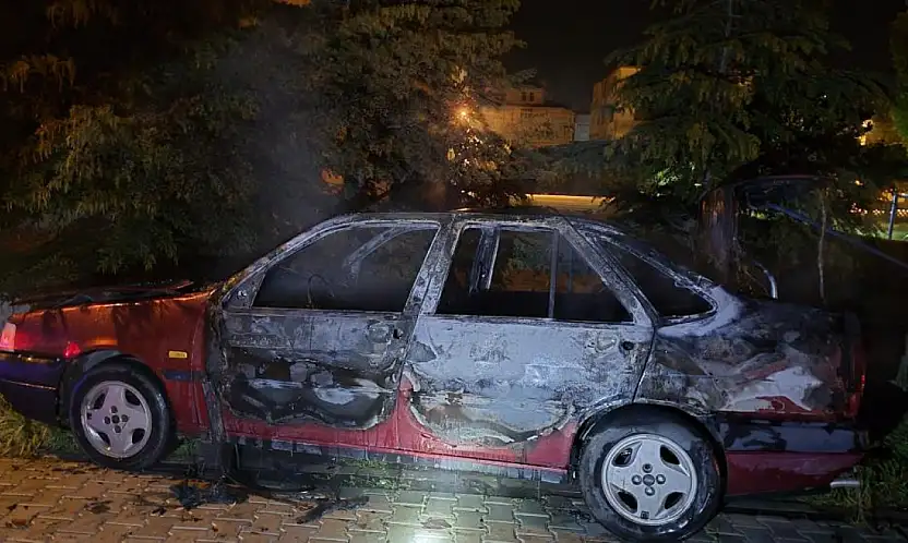 İhmal yangına davetiye çıkartıyor! Aracınızda bunları sakın yapmayın