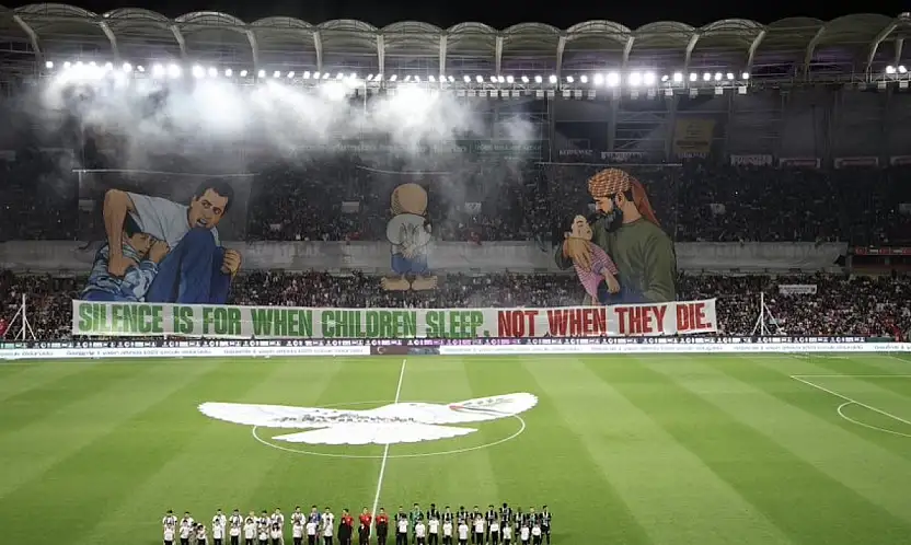 İletişim Başkanı Duran: 'Konyaspor ile Filistin Milli Takımı'nın anlamlı buluşması, sporun birleştiren gücünü bir kez daha gösterdi'