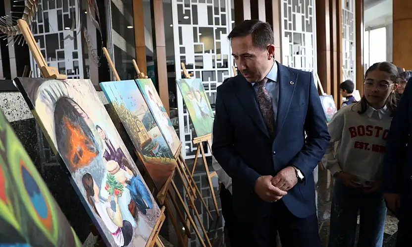 Karatay'da sanat dolu final! Genç yetenekler sahne aldı