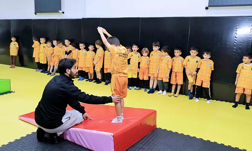 Karatay Kış Spor Okulları'nda 13 Branşta 1669 Öğrenci Eğitim Alıyor