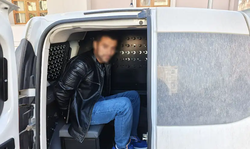 Konya'da 4 evi soyan hırsızı o detay yaktı!