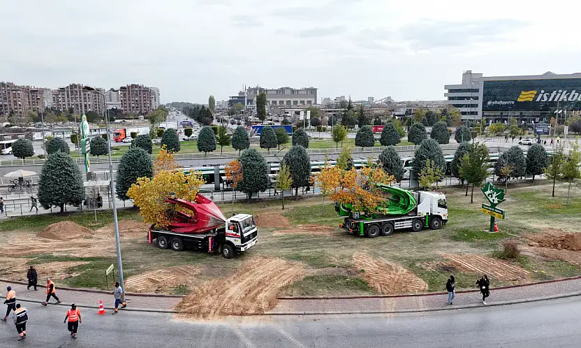 Konya'da alkışlanacak hareket: Ağaçlar kökleriyle taşındı!