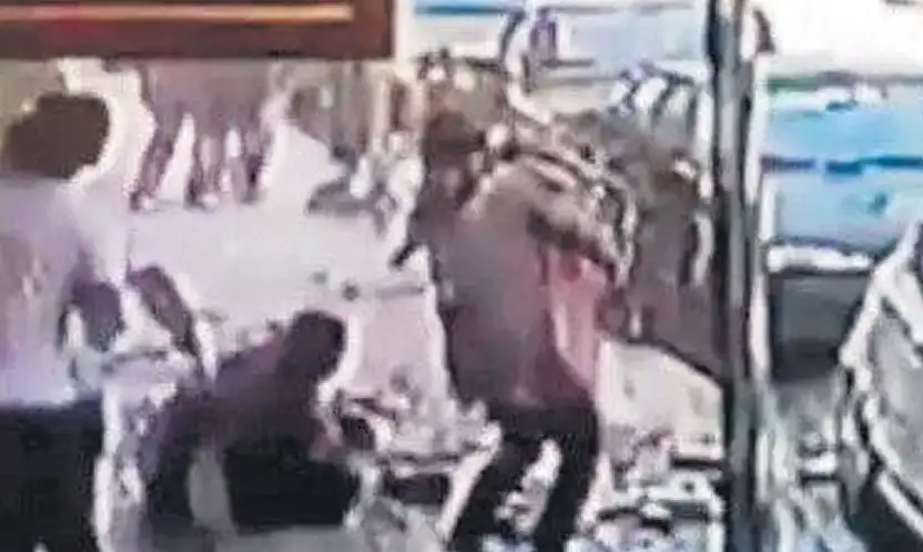 Konya'da beton faciası! 7 yaşındaki çocuk felç kaldı