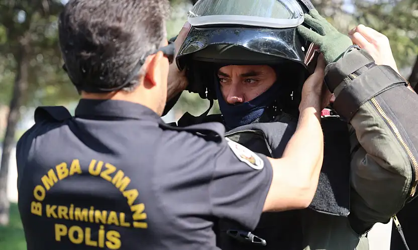 Konya'da bomba uzmanlarının ölümle dansı! Yerli ve milli robot Ertuğrul görevde