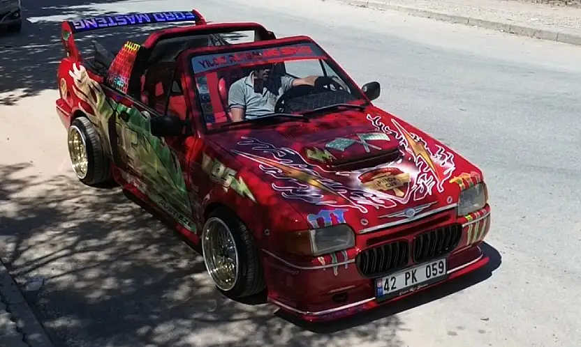 Konya'da bu araç ustasının elinde Şimşek McQueen'e dönüştü!