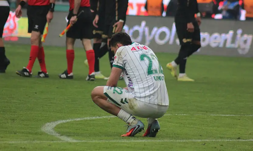 Konya'da dramatik son! Konyaspor 3 puanı son dakikada kaçırdı! İşte yaşananlar