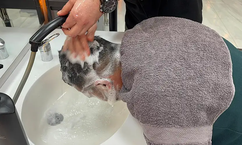 Konya'da erkek kuaförlerine zam!