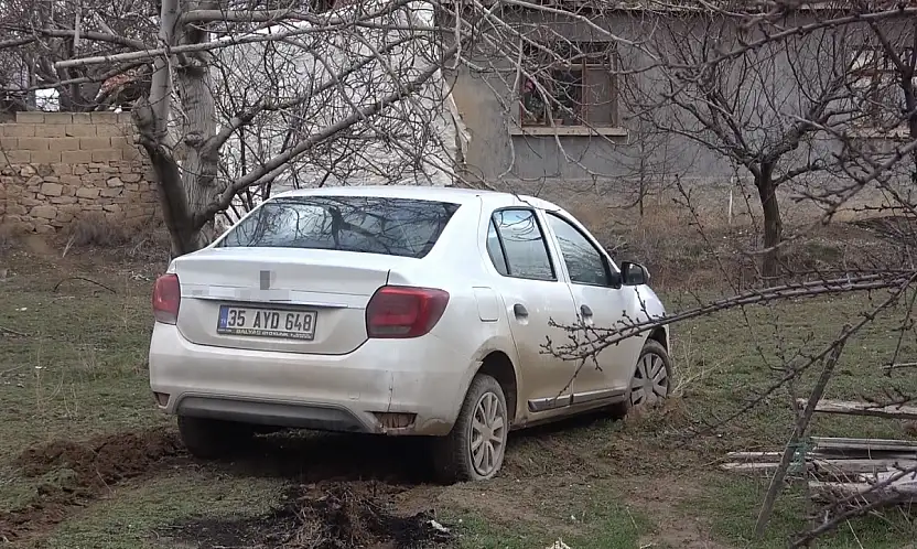 Konya'da filmleri aratmayan takip! 'Dur' ihtarına uymadılar aracı bırakıp kaçtılar