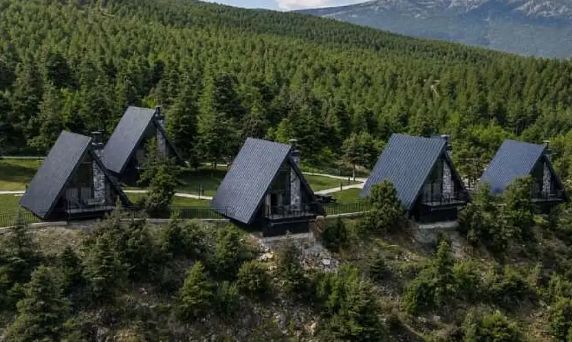 Konya'da göl manzaralı bungalov tatilinin fiyatı belli oldu!