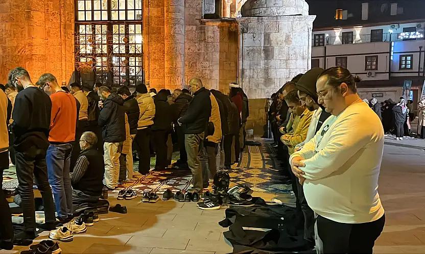 Konya'da gönüller Miraç Kandili'nde buluştu