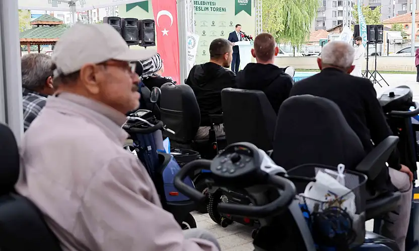 Konya'da gönülleri ısıtan iyilik köprüsü! İhtiyaç sahiplerinin yüzü güldü