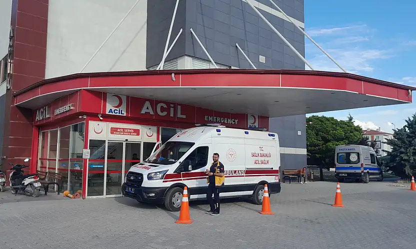 Konya'da kamyon ve minibüs çarpıştı! 4 kişi yaralandı!