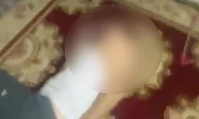 Konya'da kan donduran görüntü! Engelli babasını dövüp videosunu amcasına gönderdi!