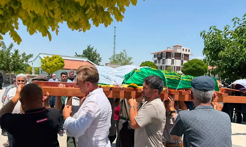 Konya'da katledilen anne kıza acı veda!