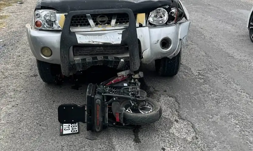 Konya'da kavşakta korkutan kaza! Pikap ile motosiklet çarpıştı