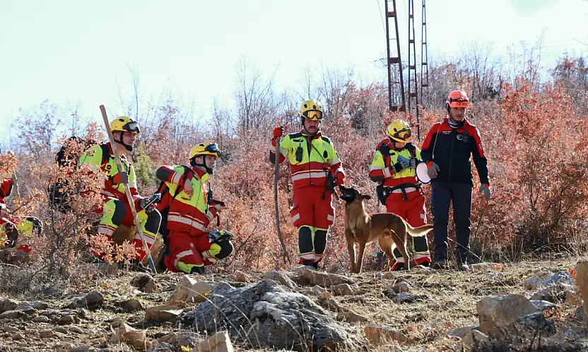 Konya'da kayıp alzheimer hastası için 150 personel sahada!
