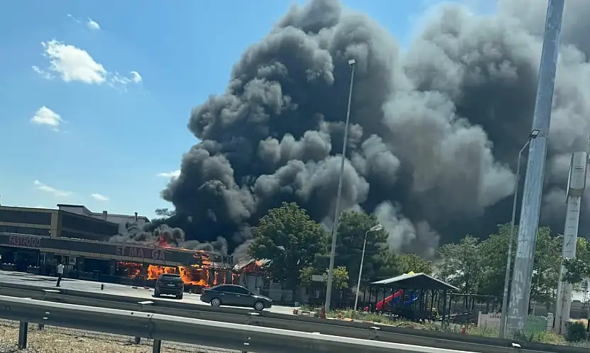 Konya'da korku dolu anlar! Restoran alev alev yandı!