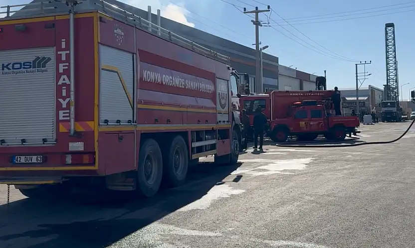 Konya'da korkutan depo yangını: İtfaiye seferber oldu!